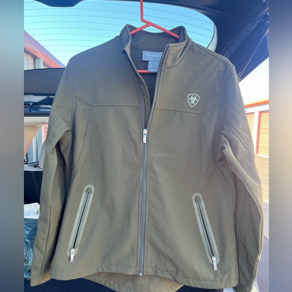 Ariat soft shell olive jacket